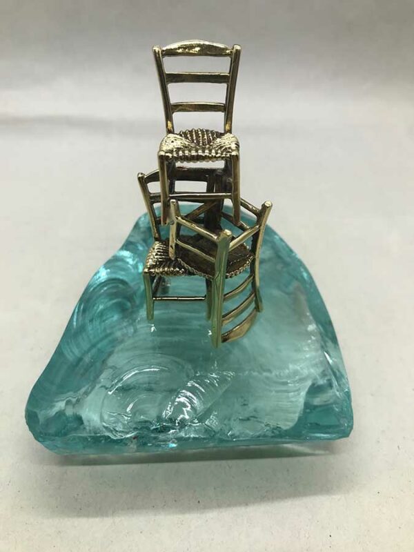 Καρέκλες τριπλές σε γυαλί