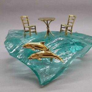 Καφενείο με 2 ορειχάλκινα δελφίνια