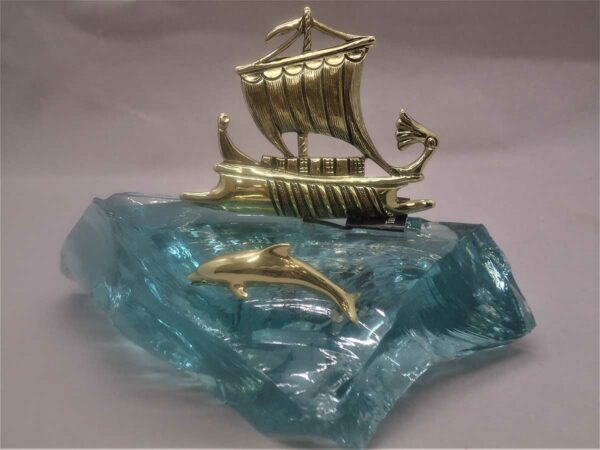 Αργώ με μονό δελφίνι